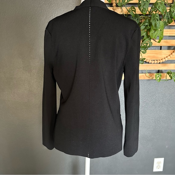 MM Lafleur Classic Black Blazer - Picture 3 of 10